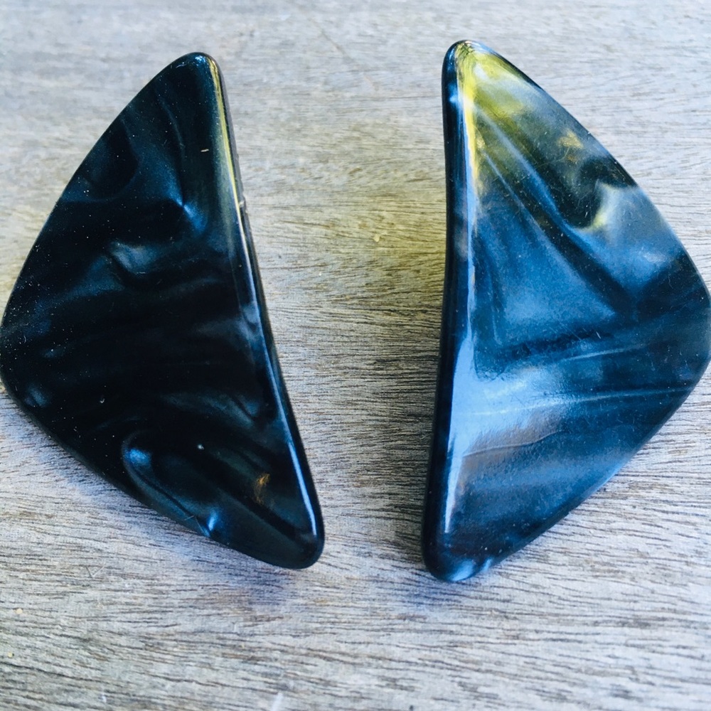 Unique stone earrings! - Picture 2 of 4